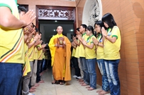 Bấm vào hình để xem slide Show