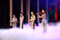 Bấm vào hình để xem slide Show