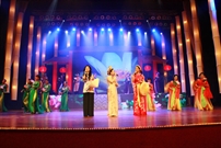 Bấm vào hình để xem slide Show