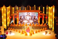 Bấm vào hình để xem slide Show
