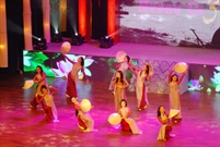Bấm vào hình để xem slide Show