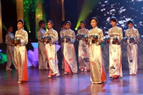 Bấm vào hình để xem slide Show
