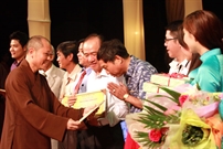 Bấm vào hình để xem slide Show