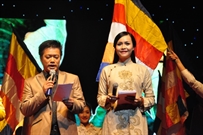 Bấm vào hình để xem slide Show