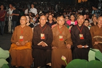 Bấm vào hình để xem slide Show