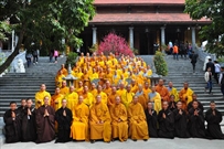 Bấm vào hình để xem slide Show