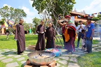 Bấm vào hình để xem slide Show