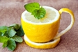 7 Reasons You Should Start Drinking Lemon Water