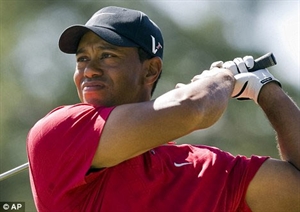 Sự xin lỗi của tay golf số 1 thế giới Tiger Woods mang sự chú ý mới đến với Phật giáo