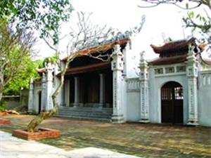 Thanh vắng chùa Bà Đanh