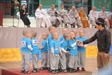 Hàn Quốc: Chú tiểu nhí đá bóng mừng lễ Phật đản