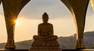 Trục vớt tượng Phật cổ từ sông Mekong