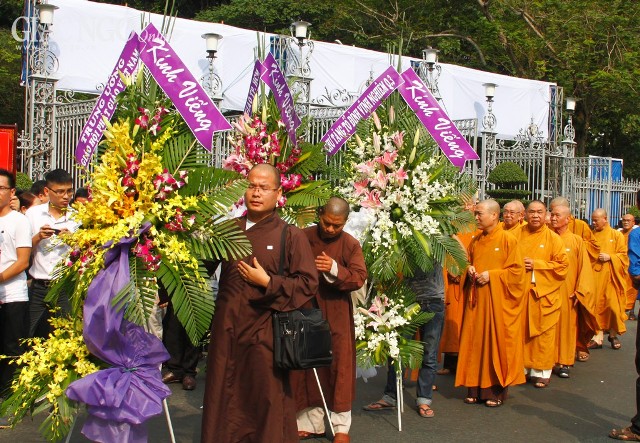 vieng dai tuong02.JPG